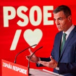 Pedro Sánchez en la sede de Ferraz tras la reunión de la ejecutiva . David Jar