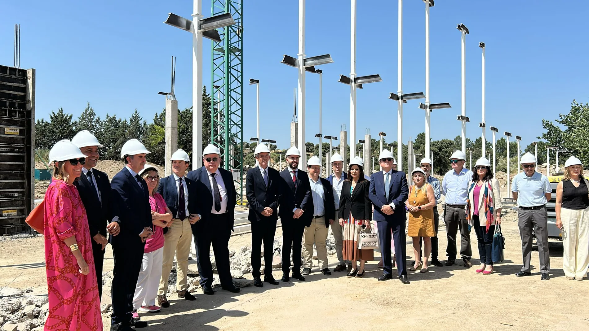 Alejandro Vázquez visita las obras del nuevo centro de Salud de Sotillo de la Adrada