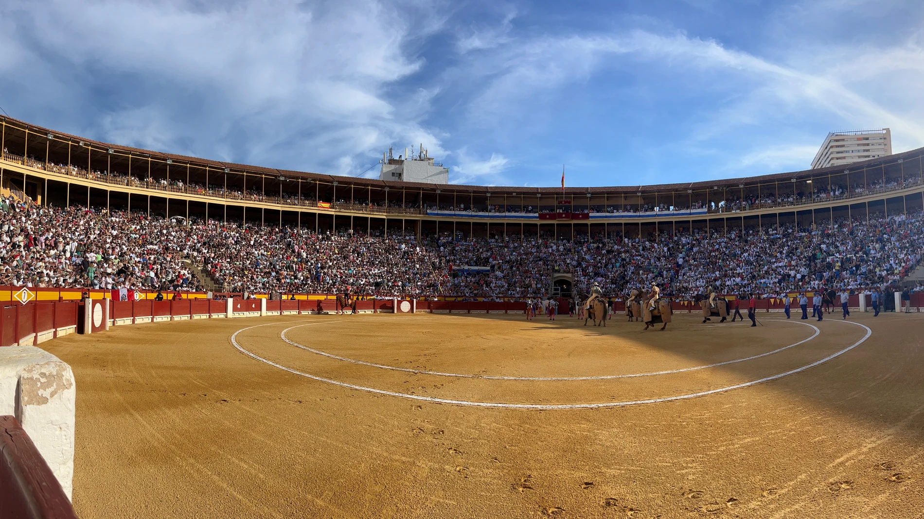 Vuelven los toros a la televisión valenciana: À Punt retransmitirá a los más grandes maestros del toreo en Alicante