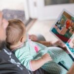 El Govern lanza una estrategia para doblar el número de familias acogedoras