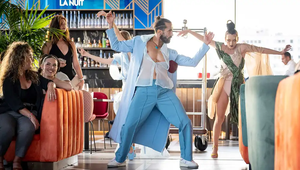 Acrobacias aéreas, música jazz en directo y una atmósfera envolvente