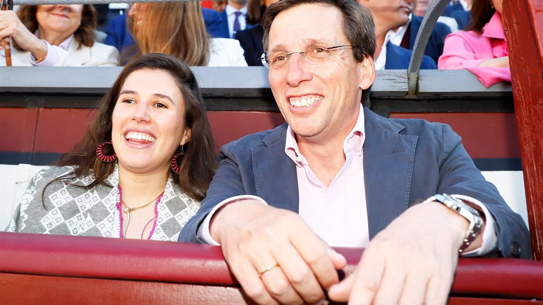 José Luis Martínez-Almeida se sincera a pocos días del nacimiento de su primer hijo con Teresa Urquijo