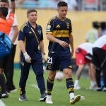 Ander Herrera se marcha del Boca-Benfica tras ser expulsado