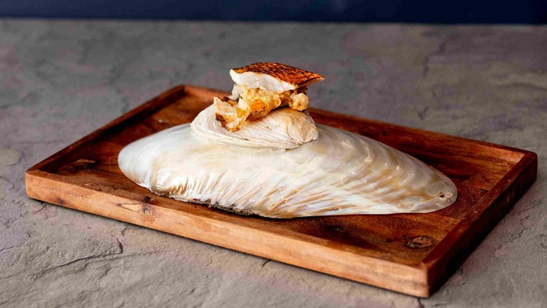 Ondas do mar, del chef Daniel Bastos. Tapa de Vigo.