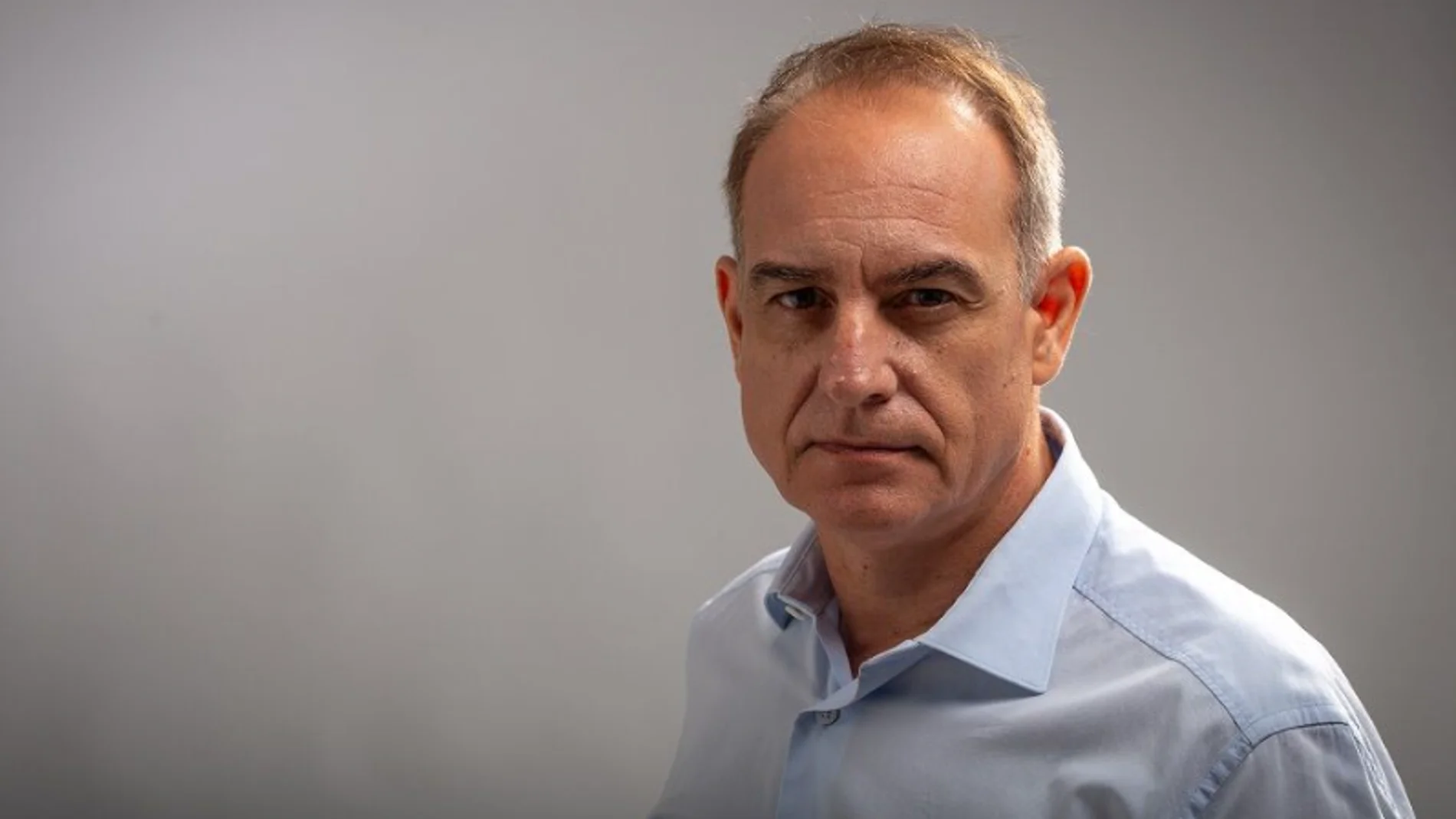 ¿Cómo invertir con un sueldo de 1.000 a 1.500 euros?: un experto en bolsa señala la mejor manera
