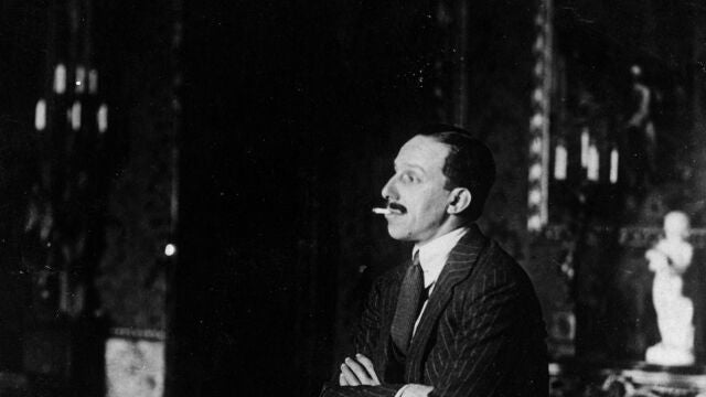 Alfonso XIII reinó desde su nacimiento hasta la proclamación de la Segunda República, en 1931