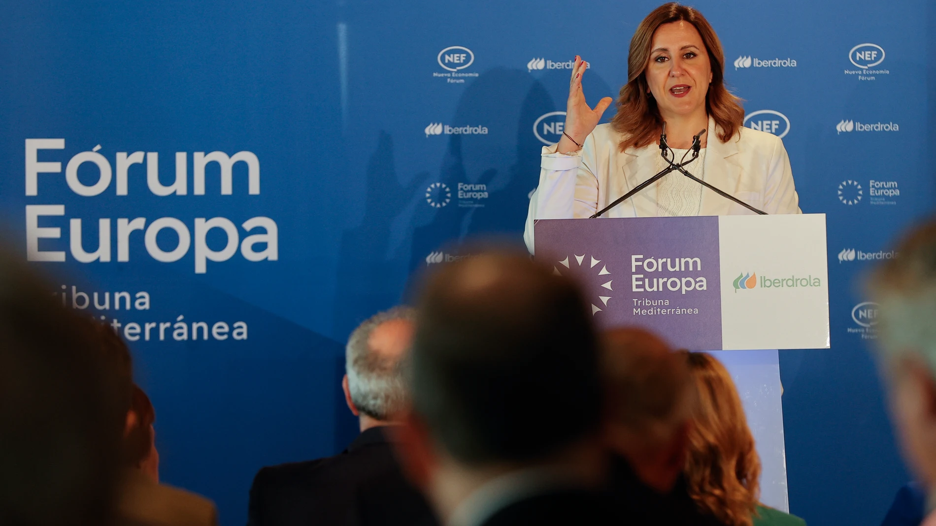 GRAFCVA8180. VALENCIA, 17/06/2025.- La alcaldesa de València, María José Catalá, interviene en el Fórum Europa Tribuna del Mediterráneo el mismo día en que se cumplen dos años de su toma de posesión como máxima responsable del Ayuntamiento de la capital valenciana. EFE/Manuel Bruque
