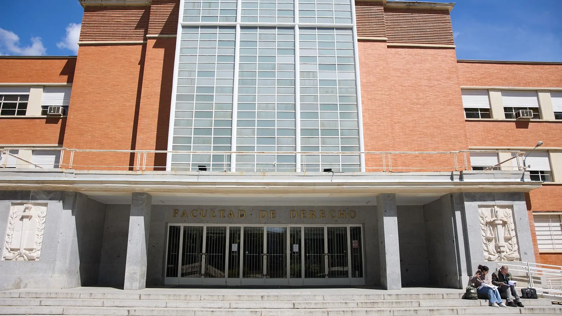 El Supremo anula la norma que excluía a los profesores universitarios en Madrid de recibir complemento por investigación