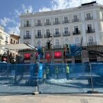 Los nuevos toldos de la Puerta del Sol, en proceso