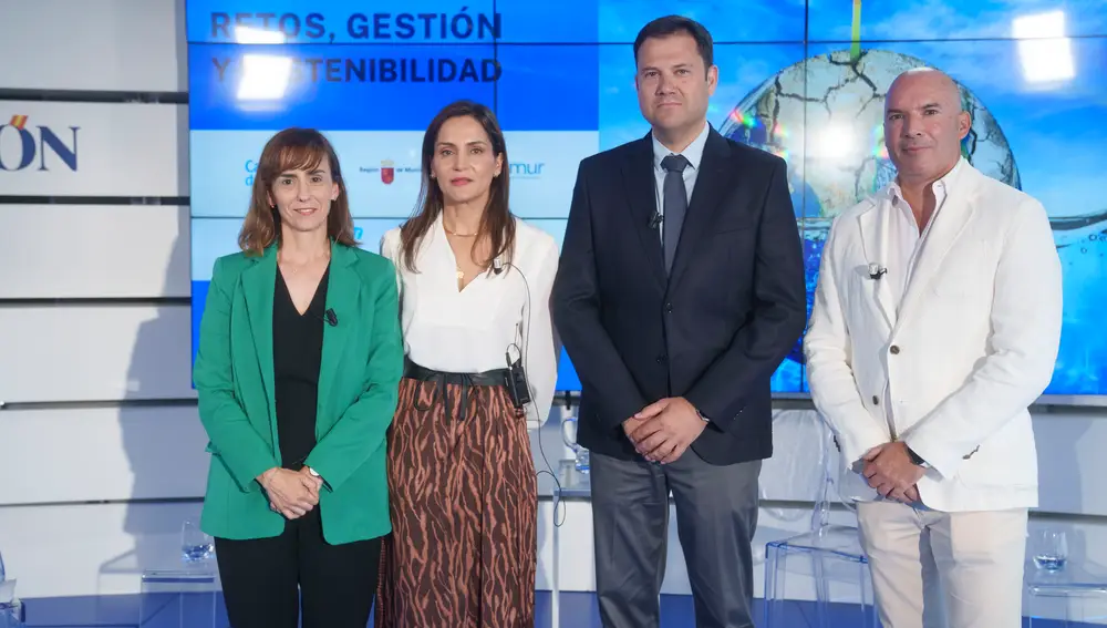 De izquierda a derecha, Alicia Martí, Sabina Goretti, José Sandoval y José Carlos Gil