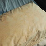 Si tienes almohadas viejas, no las tires, son un tesoro: estas son dos formas de aprovecharlas