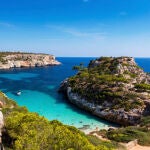 Una española intenta encontrar una playa poco masificada en Mallorca: "Me dan ganas de llorar"