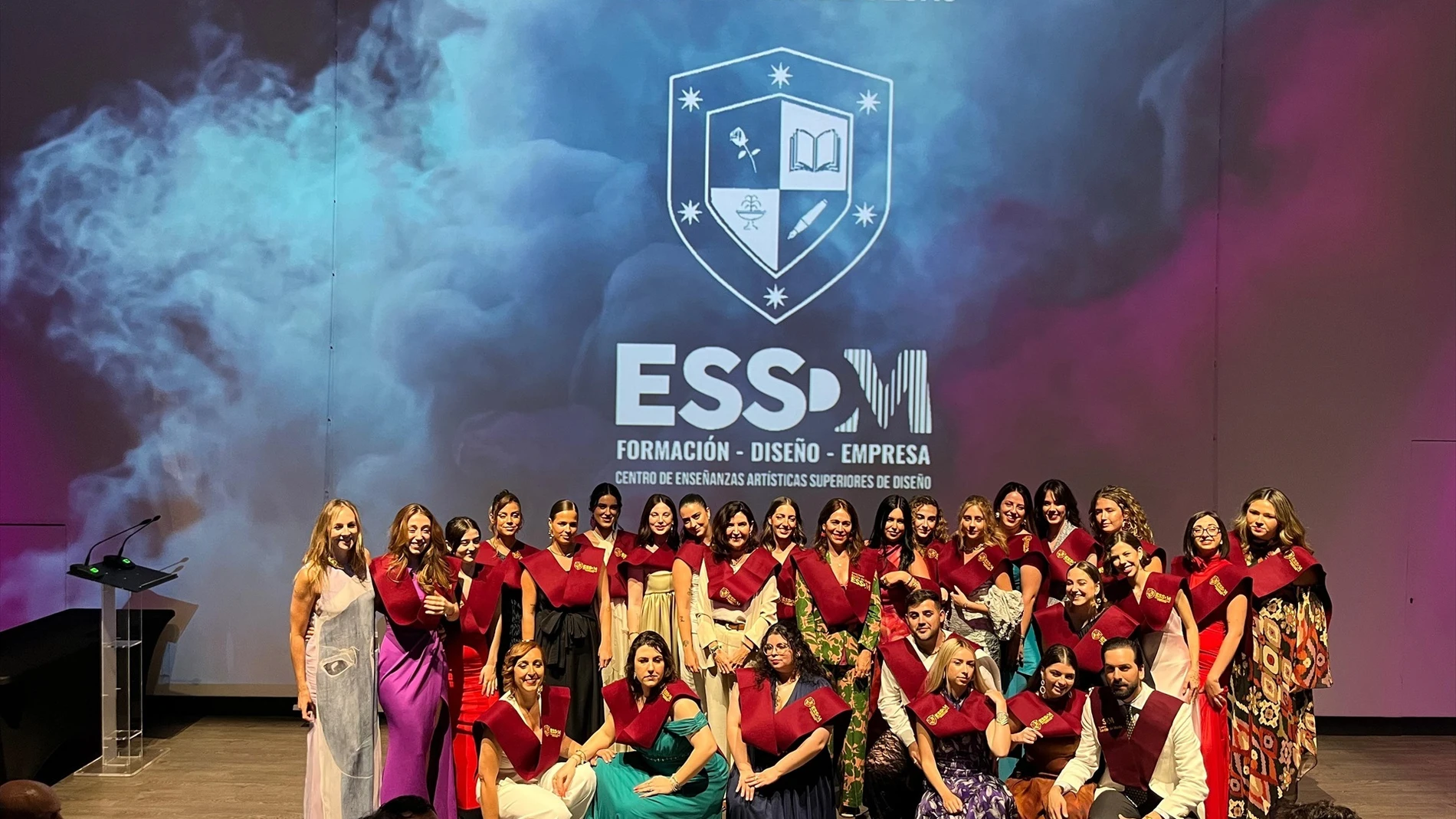 Acto académico de graduación de la promoción 2025 del Centro de Enseñanzas Artísticas Superiores de Diseño Essdm