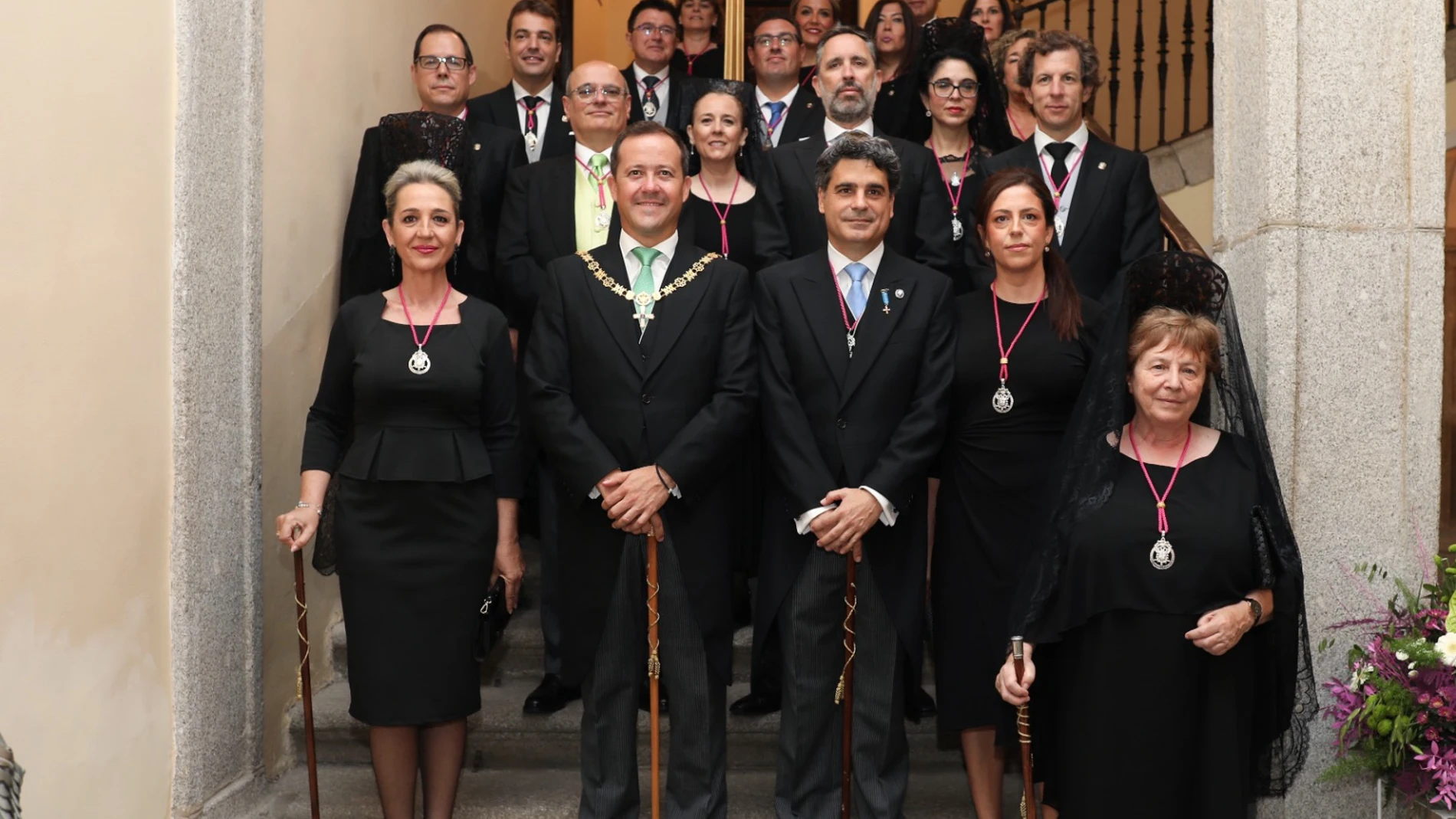 Velázquez con miembros de la Corporación municipal