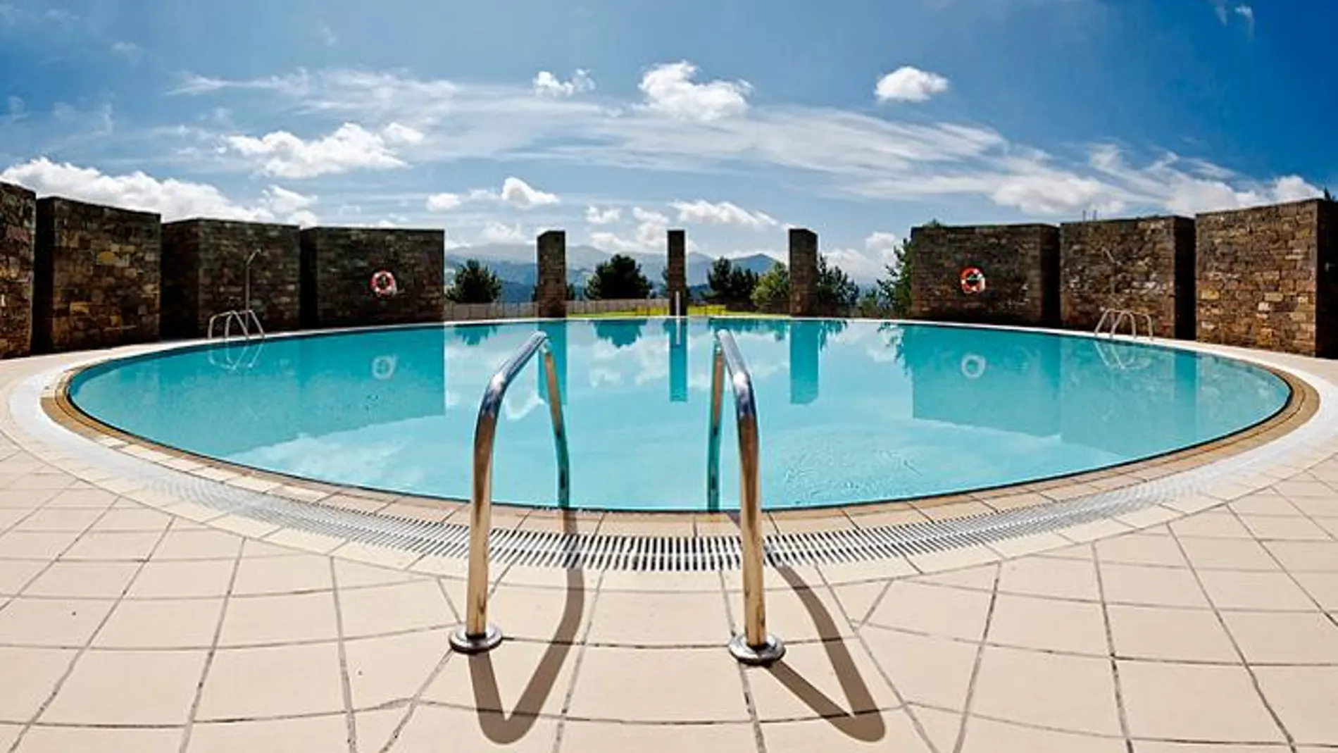 Esta es la impresionante y original piscina desconocida de Asturias donde darte un chapuzón en medio de la naturaleza