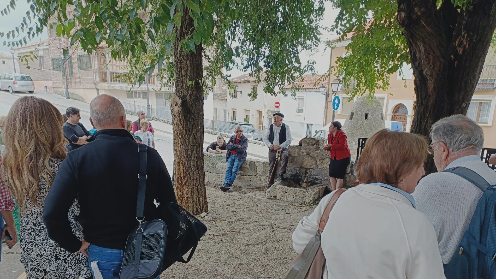 Teatrillo de la iniciativa "El Barrio del ayer" en la zona de bodegas subterráneas de Peñafiel