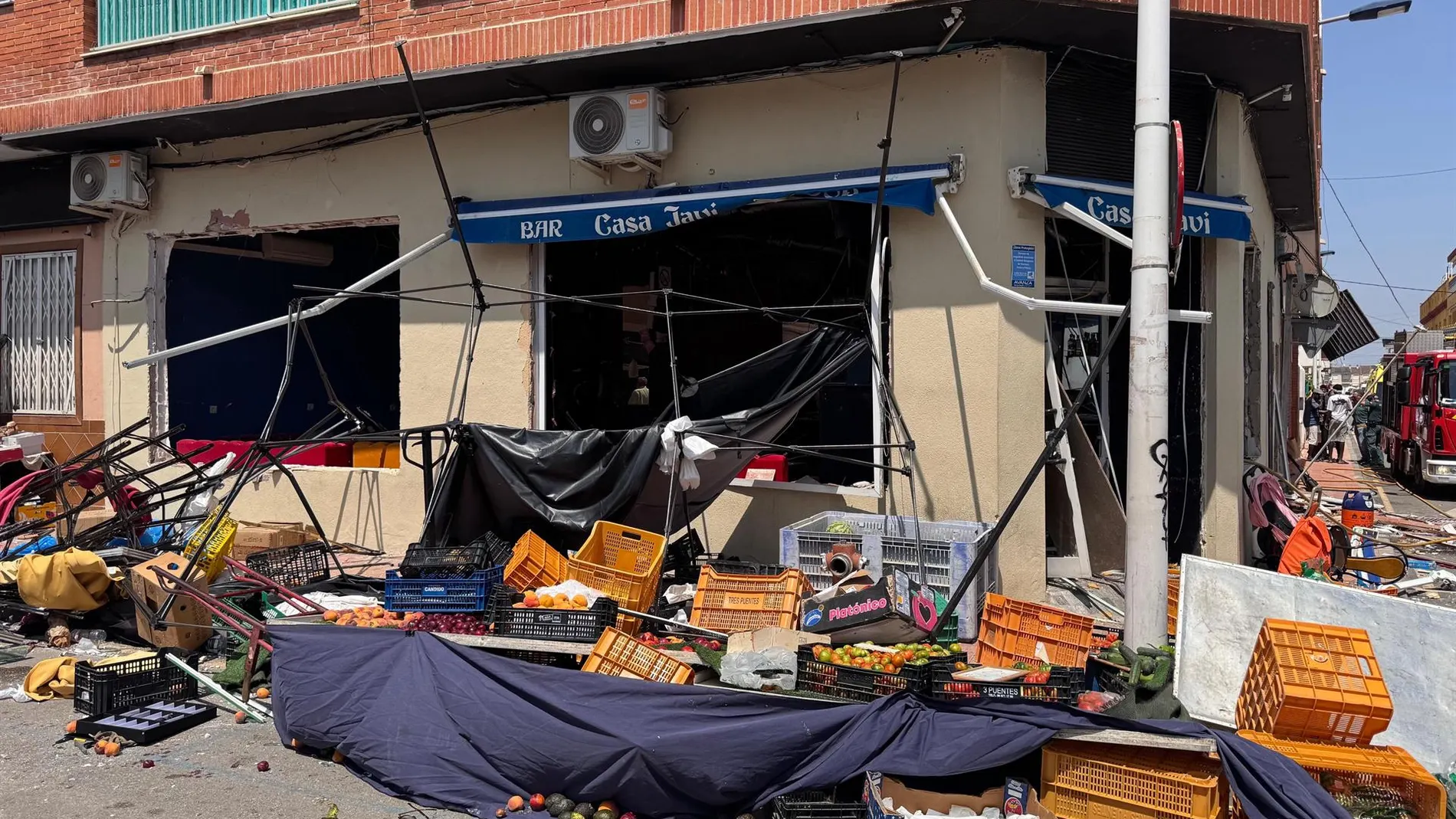 MURCIA.-AMP3- Sucesos.- Ascienden a 17 los heridos en la explosión de un bar de Lo Pagán (San Pedro), dos de ellos muy graves