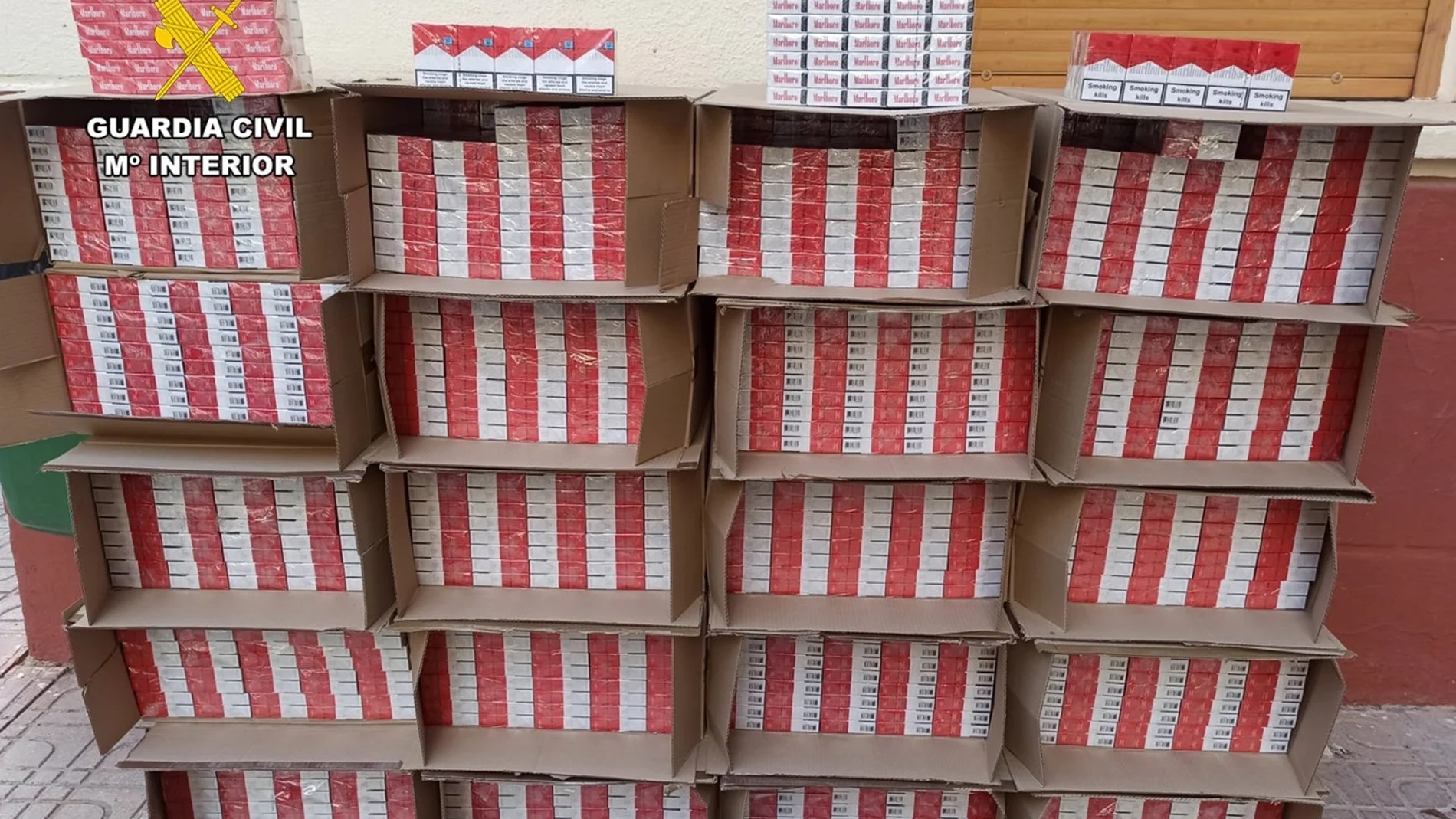 La Guardia Civil de Albacete detiene a un vecino de Madrid e interviene 200.000 cigarrillos sin fiscalizar