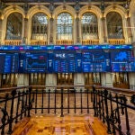 El IBEX sube más del 1 % al aminorarse el temor a que EEUU intervenga entre Israel e Irán