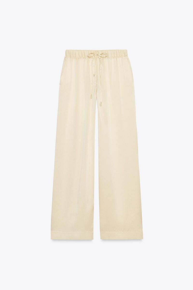 Pantalón pijamero.