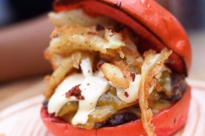 Una hamburguesa participante en Ther Burguer Cup 2024 en Alcázar