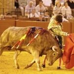 Martín Morilla corta una oreja en la plaza de la Maestranza