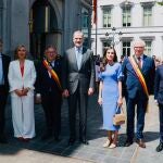 El look de la Reina Letizia en Brujas. 