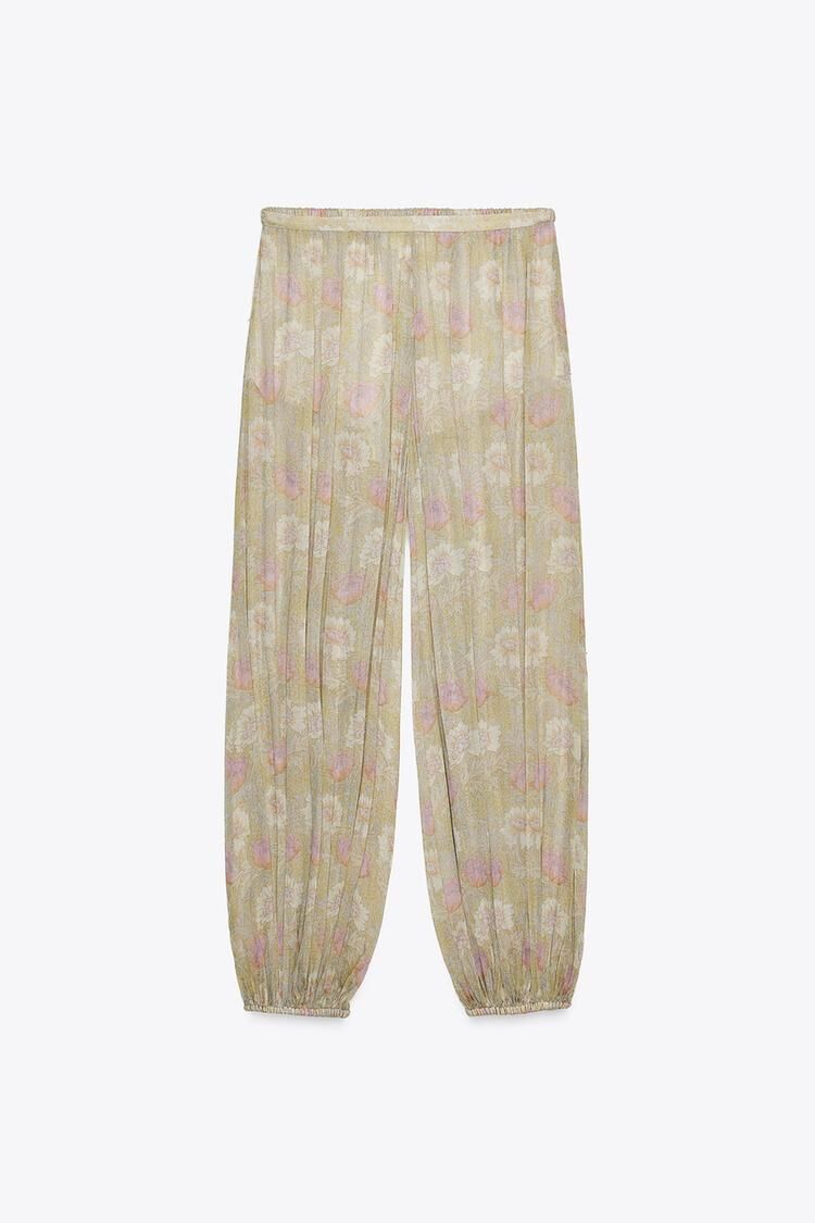 Pantalón bombacho.