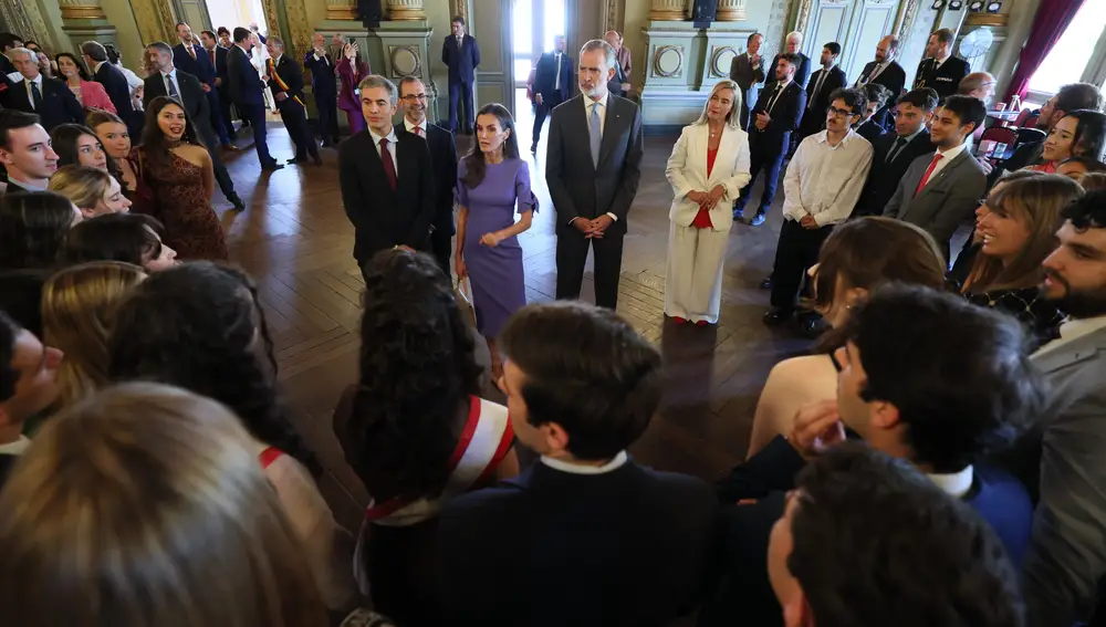 os Reyes asisten al acto de clausura del Curso académico del Colegio de Europa