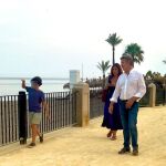 Feijóo, con su mujer y su hijo en Marbella