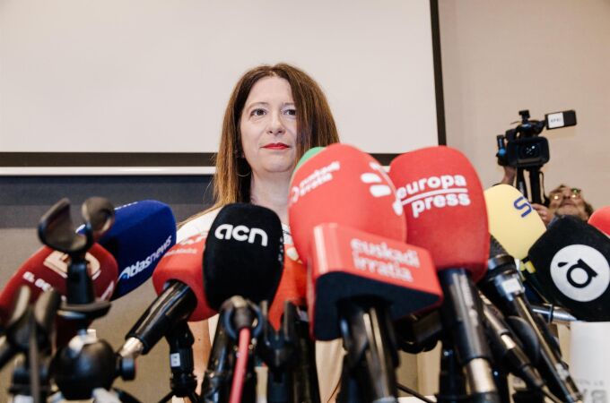 Un juzgado de Badajoz se inhibe de investigar la querella de Hazte Oír contra Leire Díez en favor del Decano de Madrid