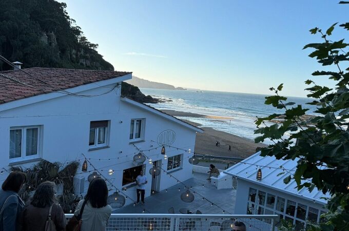 Lola Melón, un maravilloso restaurante con vistas al mar. 