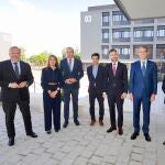 Carlos Pollán, Rocío Lucas, Víctor Alonso, Juan Zapatero, David García, Jesús Zarzuela y Víctor Caramanzana en las nuevas instalaciones de la UEMC