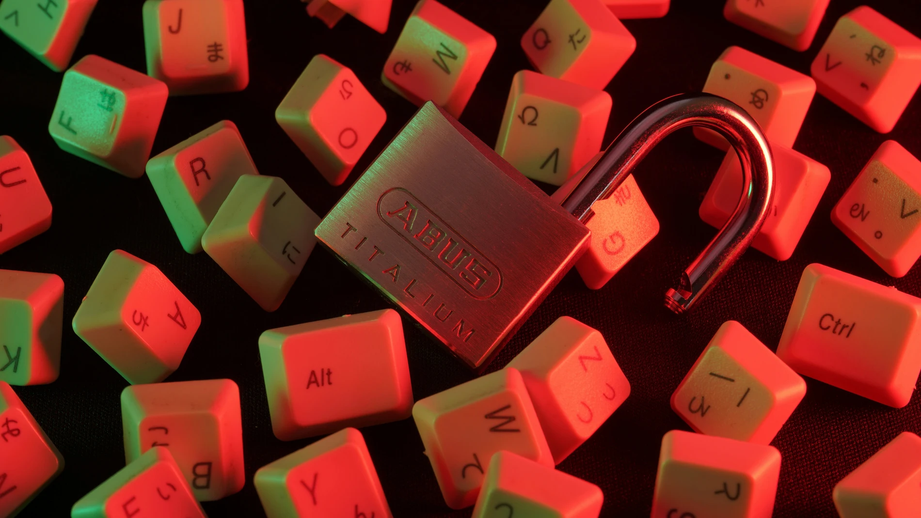 La ciberseguridad, el gran reto al que se enfrentan las empresas y los usuarios de plataformas de Internet