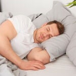 ¿Por qué algunas personas necesitan dormir muchas horas? Esto dice la psicología