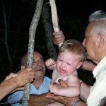 El rito actual en Lobera de Onsella, con un niño del pueblo