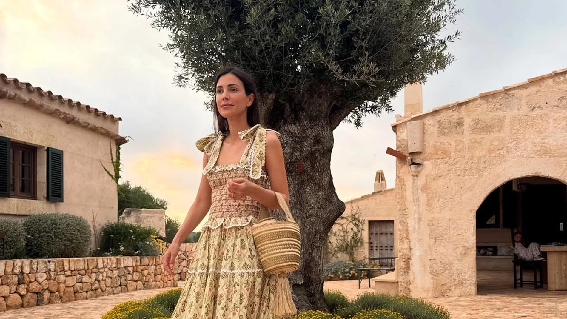 Sassa de Osma con vestido de verano.
