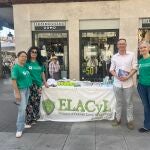Mesa informativa instalada por ELACYL en Valladolid para informar de esta enfermedad
