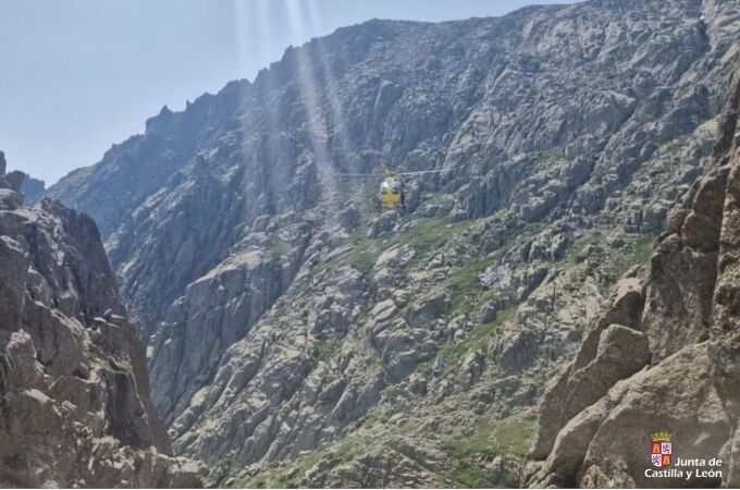 Rescate del helicóptero de Protección Civil en la Cuerda de Los Galayos
