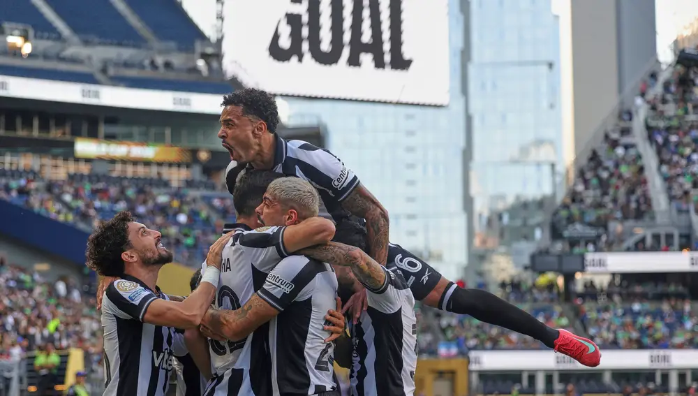 CWC Club World Cup Soccer Photo Gallery