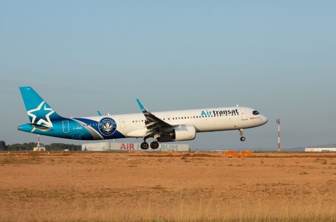 El primer vuelo directo Valencia-Canadá aterrizando en el Aeropuerto de Valencia esta mañana a las 07:30 horas