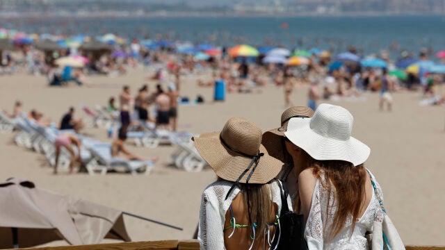 Riesgo alto por calor este sábado en 34 municipios de 4 comarcas de Valencia y Castellón