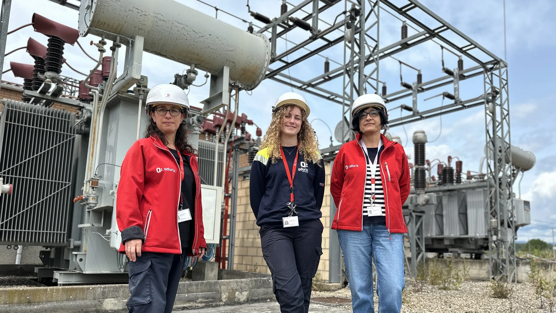 Tres profesionales de Aduriz Energía, Belén Puga, Ángela García e Idoia González