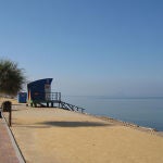 Fallece un bañista de 85 años al tragar agua en la playa de La Mota de San Pedro del Pinatar