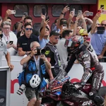 Marc Márquez celebra su triunfo en la carrera larga de Mugello