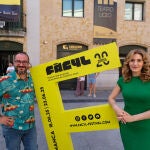 La viceconsejera Mar Sancho y el director del Fàcyl, Rodrigo Tamariz, hacen balance del festival