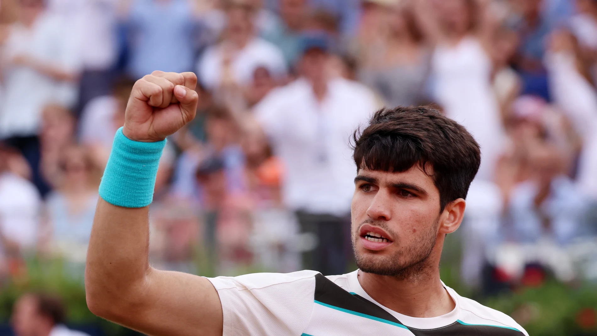 Alcaraz llega a Wimbledon como campeón en Queen's