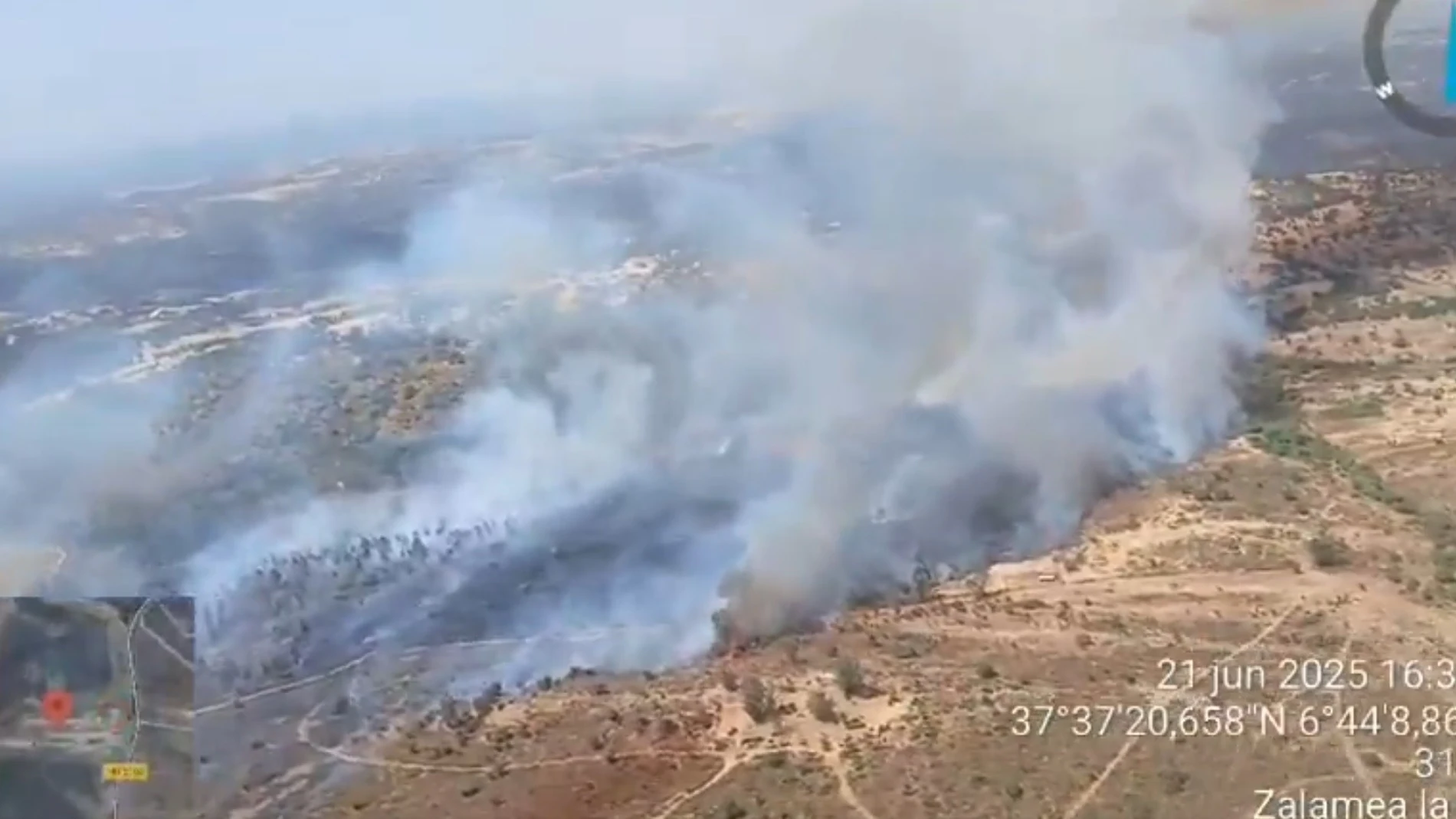 Incendio en Zalamea la Real (Huelva)