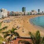 Un paseo por el paraíso tropical español: deportes acuáticos, gastronomía y atardeceres de ensueño