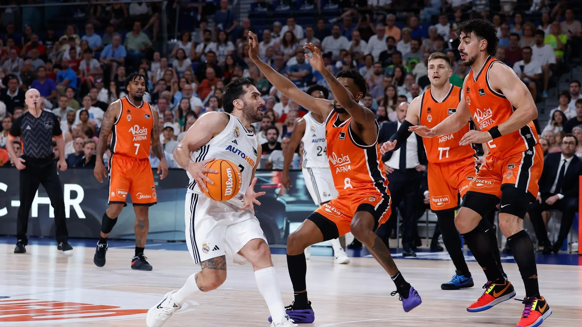 MADRID.-El Real Madrid vence 102-96 al Valencia Basket en el segundo partido del 'Playoff' final de la Liga Endesa